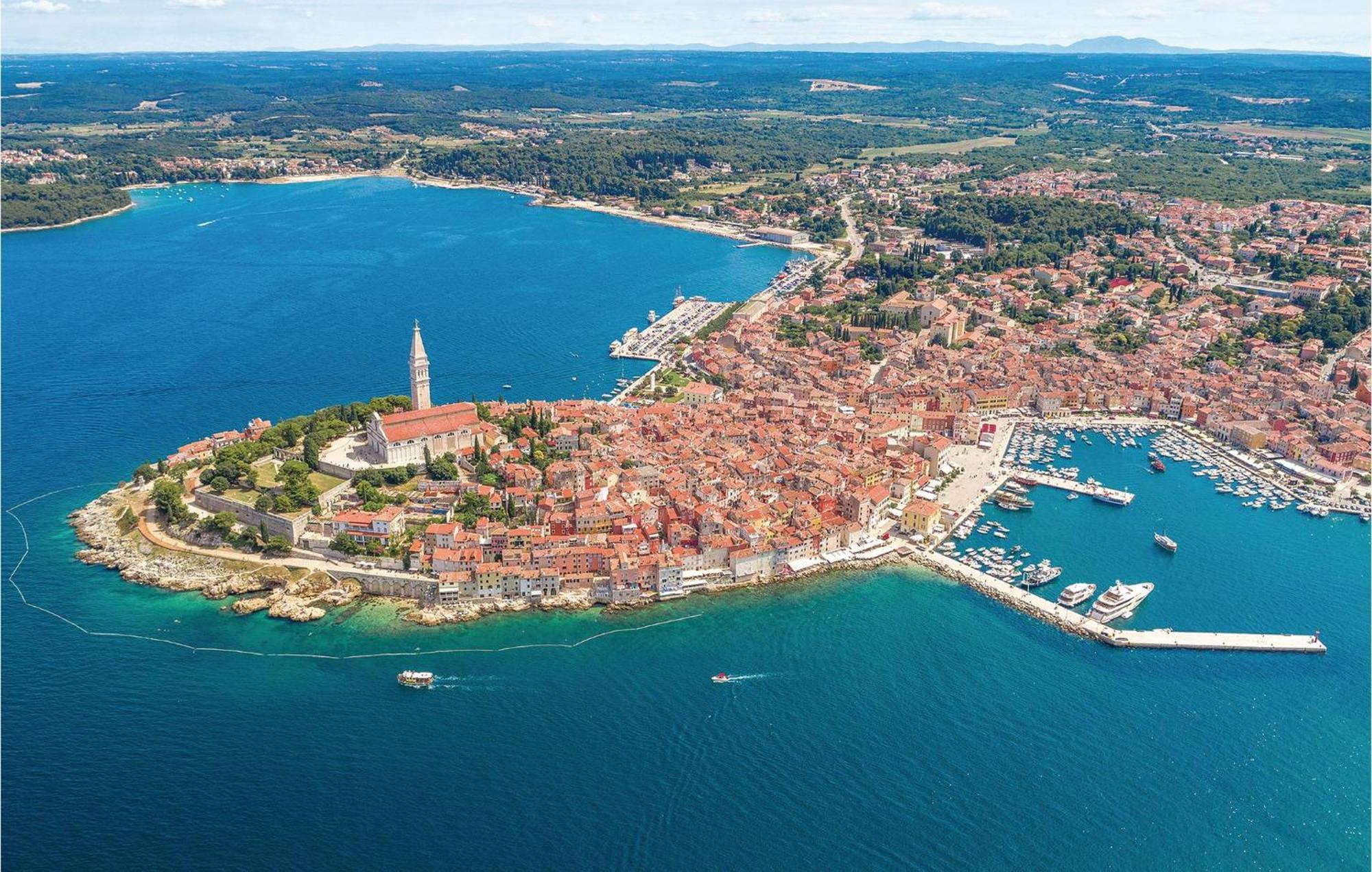 Lovely In With Kitchen Rovinj