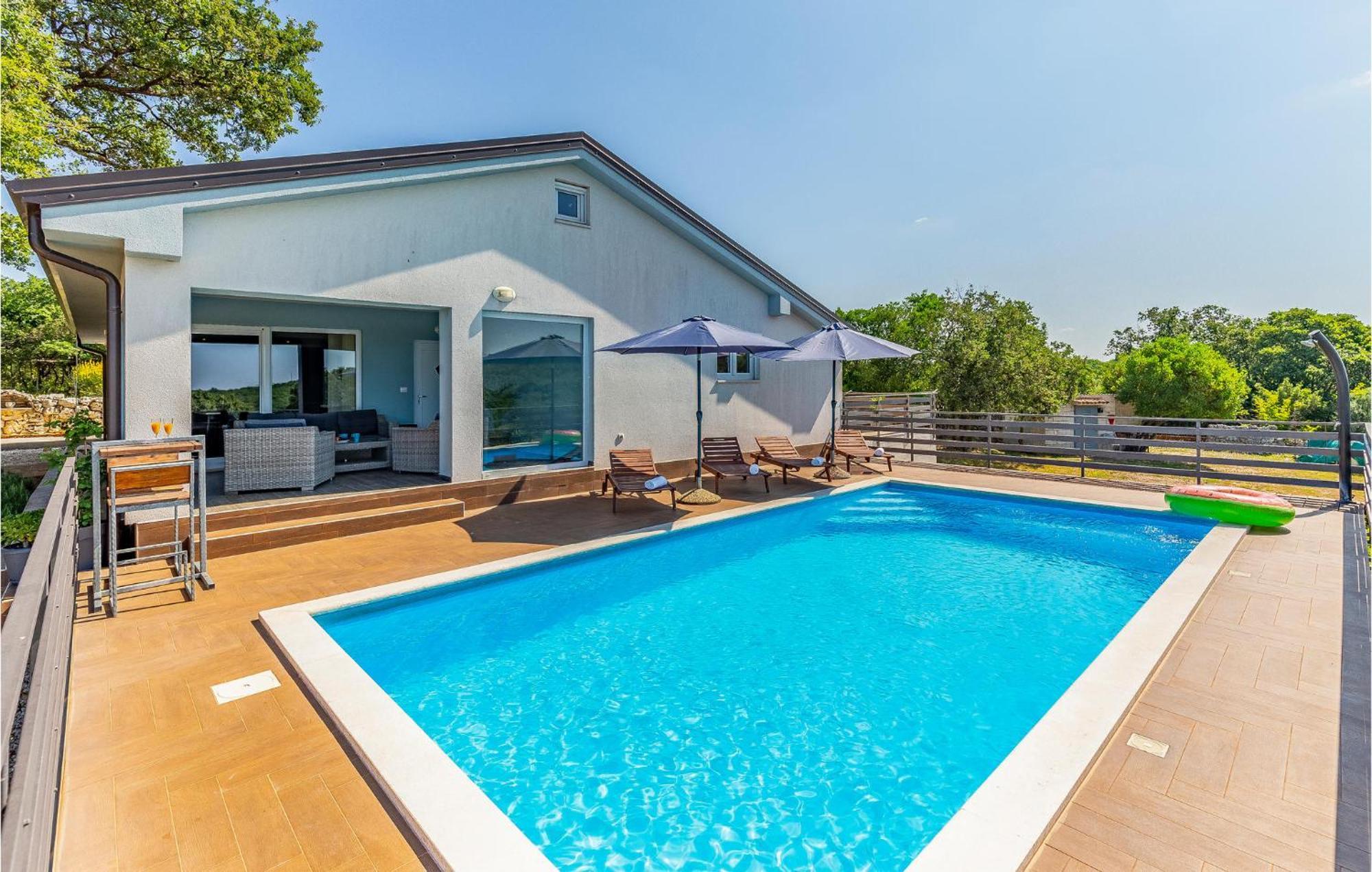 Ferienhaus Lovely In With Kitchen Rovinj